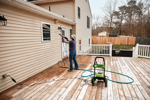 Best Fence Pressure Washing  in Howards Grove, WI